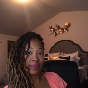 Meet your Posher, Nina